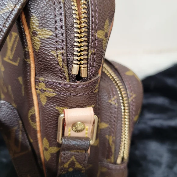 LV Amazon - Picture 10 of 16